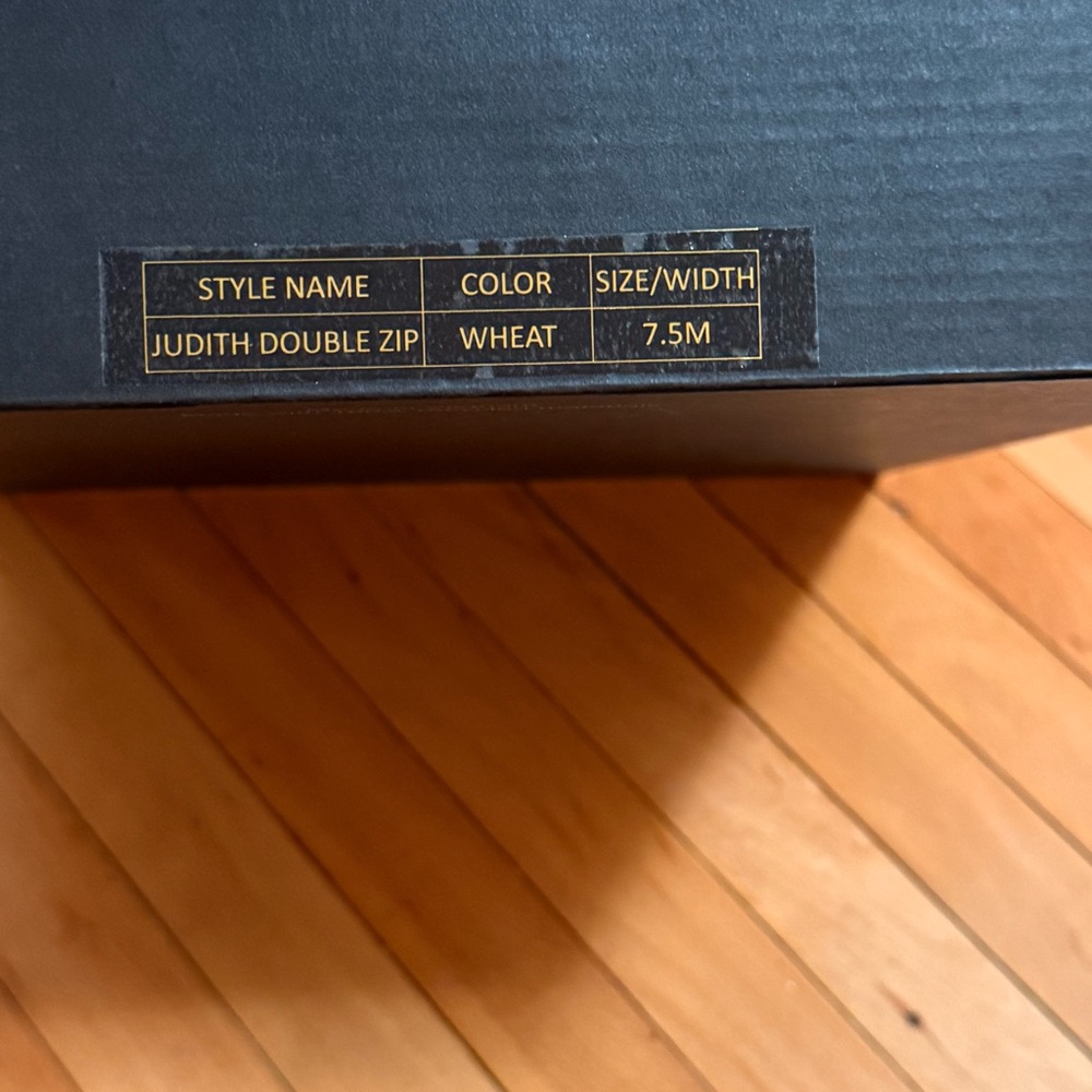 Frye Women's Tan Leather Booties Judith Double Zip NIOB sz 7.5 - Picture 4 of 4